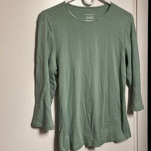 Size large 3/4 sleeve top